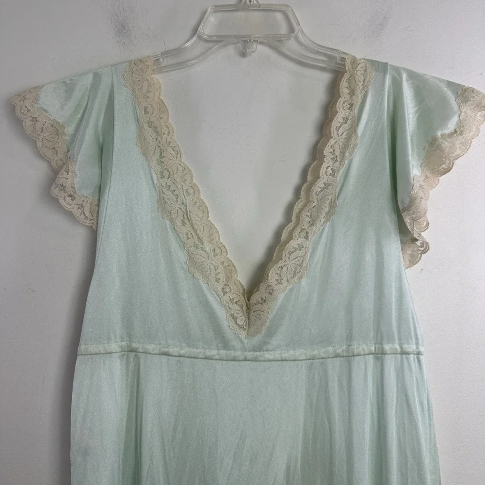 Vintage JCPenny Union mint green maxi lace slip dress Size M Deep V Romantic
